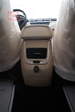 جیلی ئێم گراند X7 Sport